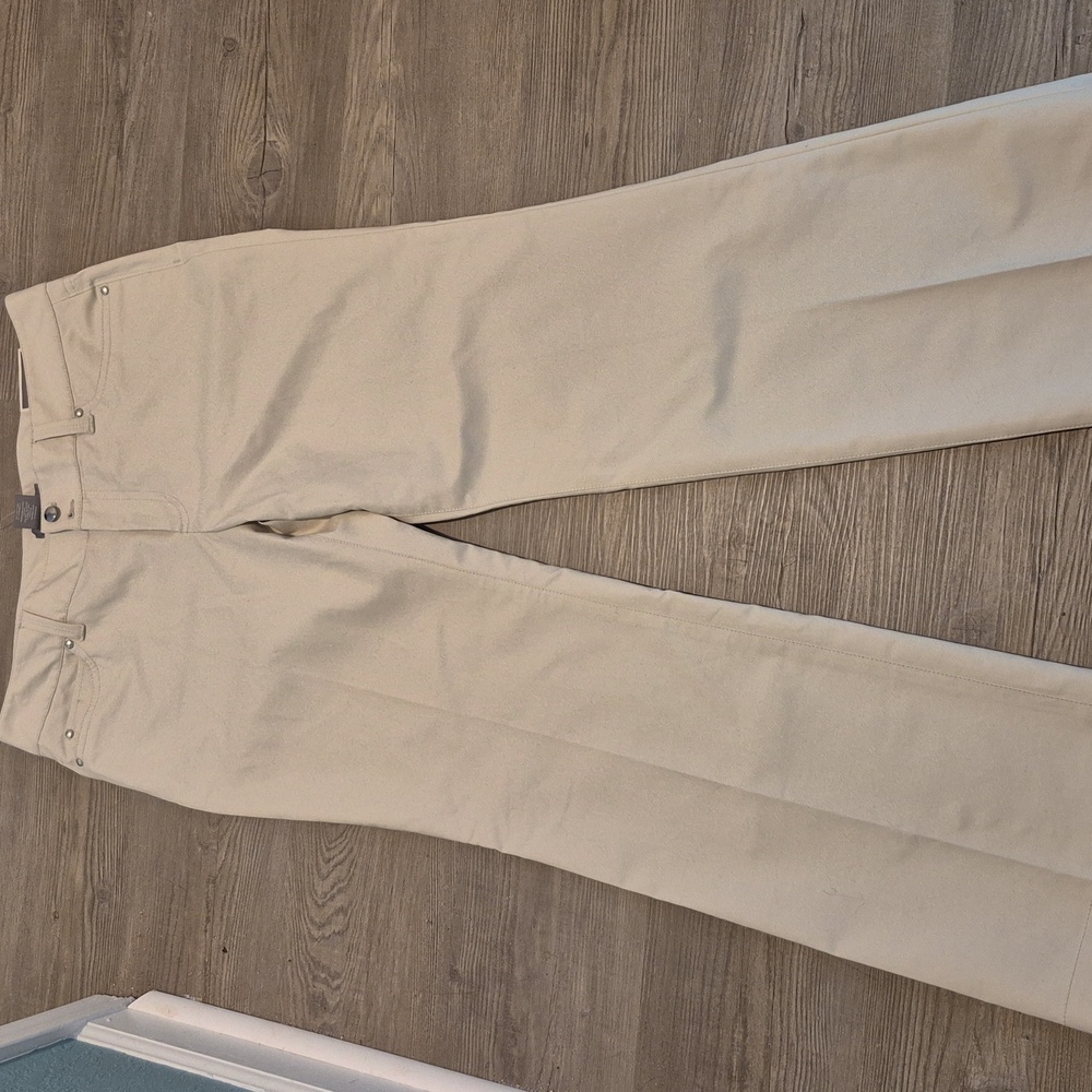 Ann Taylor Signature Fit Pants in Khaki size 12. NWT